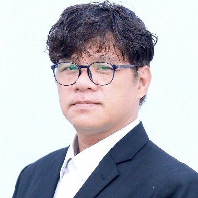 A passionate photographer and graphic designer, crafting stunning visual content. Thriving on Upwork, bringing creativity and professionalism to every project.