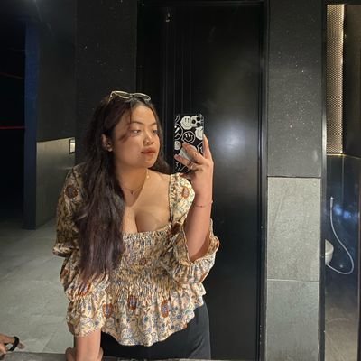 Intanbt_'s profile picture. 21