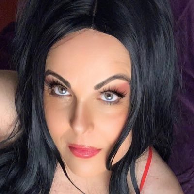 THE STATE OF GRACE 👑 Latina Comedian, Actress, Author, Producer & Relationship Coach, Buddha with Booty, Breast Cancer Survivor