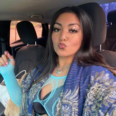 taniathegreaat_'s profile picture. live free or die