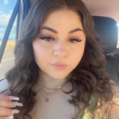 daniiellaharper's profile picture. 