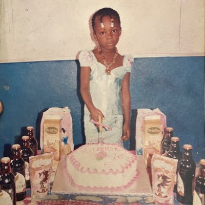 _thatyunggirl_'s profile picture. I support women’s rights and wrongs.