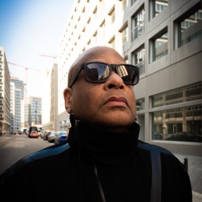 DJ T-1000. Detroiter. Berliner. Expat. Techno Producer. International WAV Jockey. Comic Zeichner. Art Star.