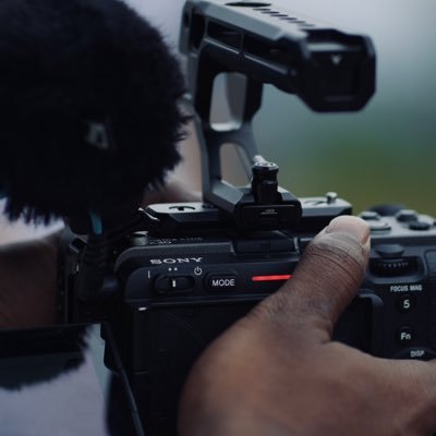 AlanJamesxix's profile picture. a guy with FX30