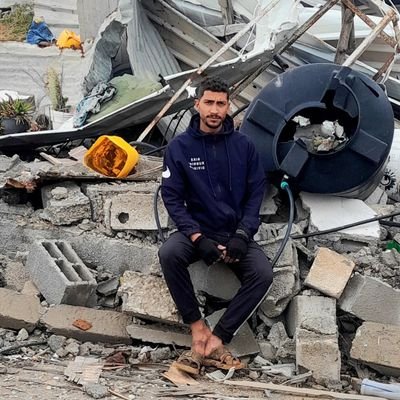 A Gazan Palestinian🇵🇸, displaced from my city and my demolished home, write about my life under occupation! #Gaza 🍉📍
https://t.co/54TRk4Fpf3