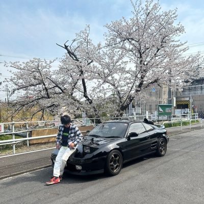 YouTubeで実写動画やゲーム配信してます。フォロー&YouTubeのチャンネル登録してくれると喜びます。仲良くしてくれたら嬉しい🥺 配信で出会えるの楽しみにしてます♪♪