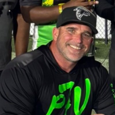LB Coach- Coral Springs Charter HS https://t.co/VqzaHJB9WO
7 on 7 - P7U 🟢🟡 CrossFit Lover
