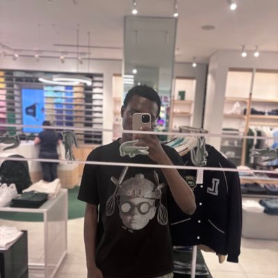 Atanda154's profile picture. What do you want?