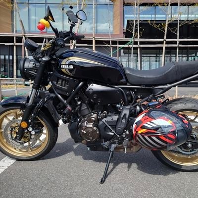 👵XSR700&Nmax155
息子YZF-R25、娘MT-25、旦那XMAX 8/30から母親が入院中なのでツーリングはお休み中 ツーキングかお見舞いで毎日乗ってるけども笑 お返事遅れ中