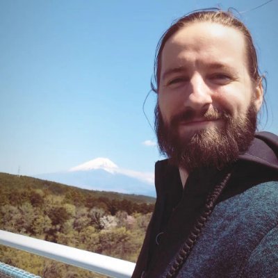 Project & Content Manager at Apollo GG // @we_at_apollo
Hands on Virtual Bundesliga & Eintracht Valo 📱
| er/he