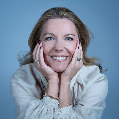 Love life, mama van 3, getrouwd met de leukste, ondernemer, marketeer, kunstschilder, passie voor eten & wijn in goed gezelschap, reizen