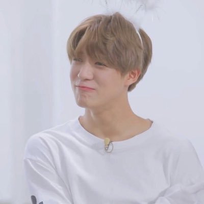 diveintooooo's profile picture. 므엉이