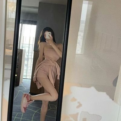 よろしくね!フォローしてね!DMで一緒にたくさんお話ししましょう!😛☺独身で、友達募集中です(´ω`)おしゃべりやお出かけが好きな方、一緒に楽しみましょう!〜♪よろしくお願いします