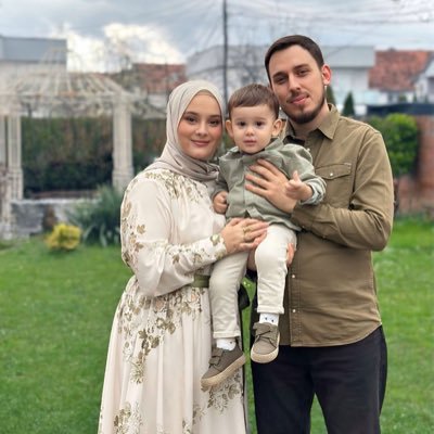 TevideD's profile picture. overthinker 🌙