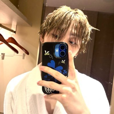 1tsmaeum's profile picture. ⠀⠀ 🏝️ : 간지 폭풍 miniant mountain ✸🐠🫧