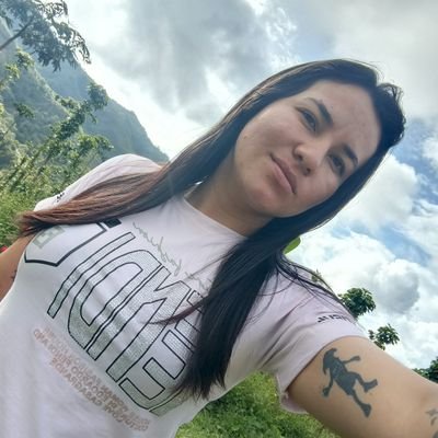 helenpirab84281's profile picture. 