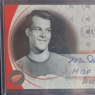 New account just for hockey cards.
Posting pics of my collection,
dating back from the 30s to modern.
NFS/NFT
second account @chrisbrydon