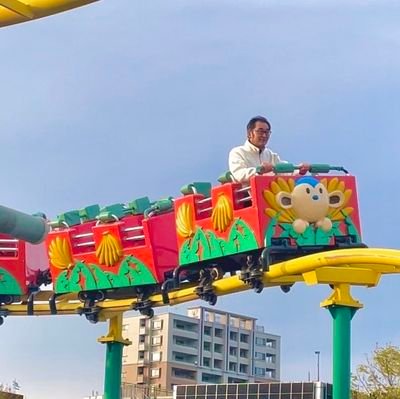 香川県にてアコギ一本でライブ活動しております。今年のテーマは“GO GO EXCITE”。
香川県地域情報配信番組『お先にどうぞ~』MC兼スタッフ。
弾き語り集団【玩高一座】メンバー。
目指せ、エンターテイメント!!
https://t.co/v1CNofW9TS