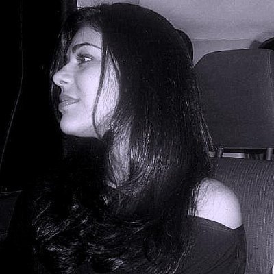 tnf_____'s profile picture. Gosto de cachorro, BTS, café e silêncio.