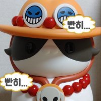 반.D (@bandiwinkle) 's Twitter Profile Photo