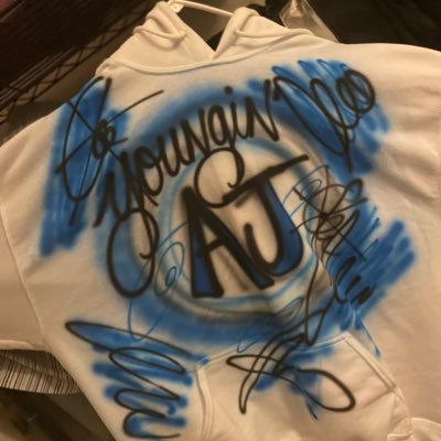 ajfrmda305's profile picture. 