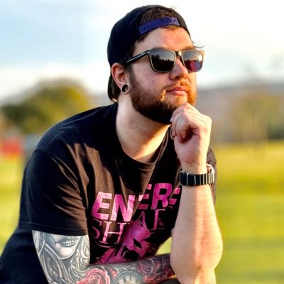 🎮 Variety streamer •
🏴 South Wales chaos King •
🎤 Media personality •
📩 Business: KingKrazey@gmail.com •