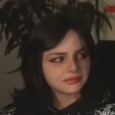 solnaoexiste's profile picture. :):

qualquer pronome