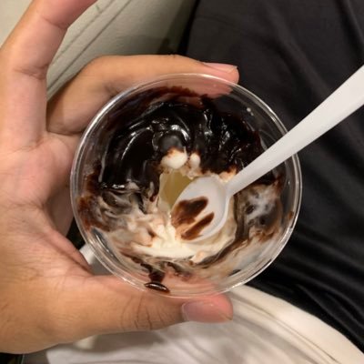 poposiroyokk's profile picture. 