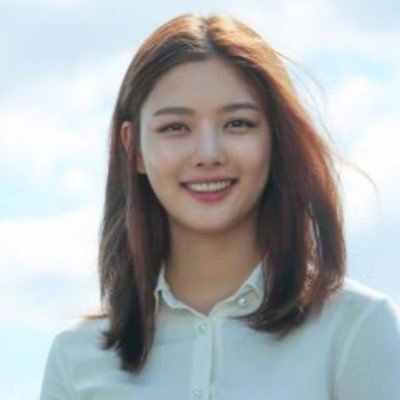 studywithocha_'s profile picture. Sharing coding tips✨