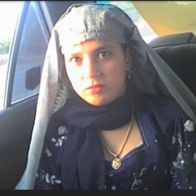 uzmaa_009's profile picture. 