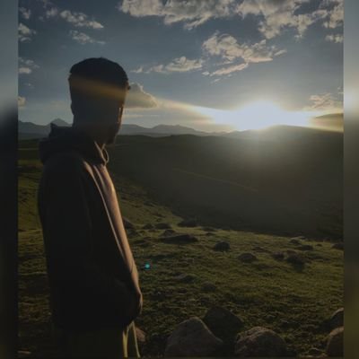 ar7alan_malik's profile picture. Every sun has to set .