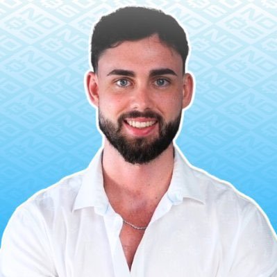 Financial Freedom is a CHOICE 💸 No BS Crypto host 🔊 Ex- Banker 🏦 l've Saved 140K investors from harmful crypto advice 📘