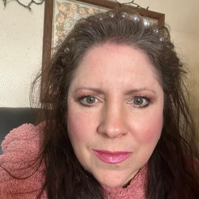 LadyAlderette's profile picture. 