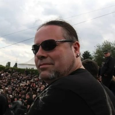 skywise63's profile picture. Der zuviel Sammelt.
😎
Ich lese gerne Bücher und Comics.
Schaue gerne gute Filme 
Nebenbei sammel ich Film und Comic Merge.
geimpft und gesund🖖