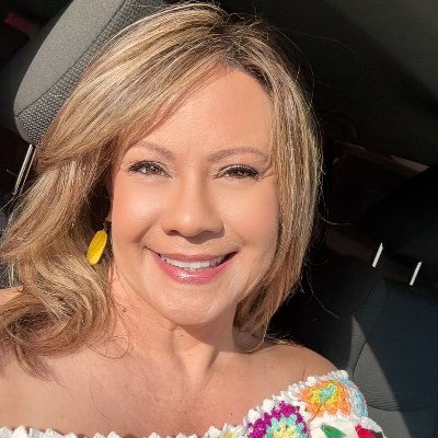 abarbee13's profile picture. 8️⃣th grade RLA Teacher, TOTY 2011📚FCA Coach 🙏🏻 year 2️⃣1️⃣ VIPKID online Teacher #christian #clearthelist