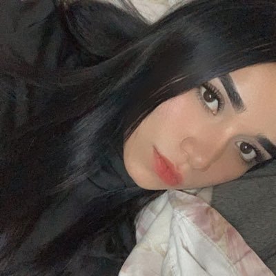 cfabela14's profile picture. 𝐞|23