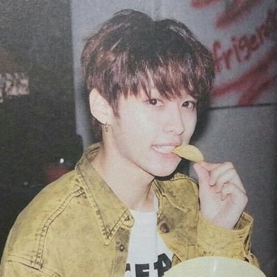Ķ Ķ Ķ Ķ Ķ Ķ Ķ Ķ Ķ Ķ Ķ Ķeu e o minho passando a mĆ£o na careca do hyunjin