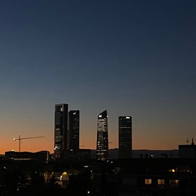 elvioh16's profile picture. 