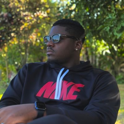 EricJimenezT's profile picture. Software Developer, Encargado de Op parleyDR, algo de actor, melómano, pensador, hombre de negocios, un tipo totalmente loco como para estar metido en tanto lío