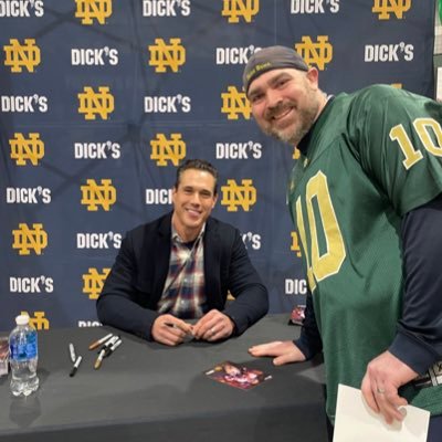 Die hard Notre Dame fan! Very active with cards. Let me know if you see something that interests you! SHIPPING: 1-4 cards PWE is $1.50/BMWT $4.50