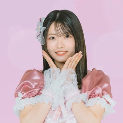 【@May_Love_Rouge】 ݁メイラブにー??\\ むちゅーー!// 緑担当💚┊未年おひつじ座🐑┊ 山形出身┊ 164cm┊ A型 辛味噌ラーメン🍜 辛党🌶 桃色ウサヒ🐰 バレーボール🏐 #とよさきとほんのひととき ←使ってね!見てるよ👀💚 ※DMは事務所管理です。