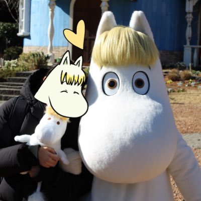 おじょうの前では緊張して喋れず毎度申し訳ないし愛をうまく伝えられないし感動してよく目の前で泣いて困惑させてる限界オタク