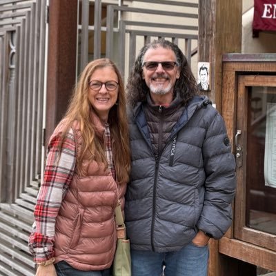 Love God & Jeannie! Matt 6:33! I love connecting and encouraging people. Shoot me a direct message to visit! Schooled by a life-long entrepreneurship!