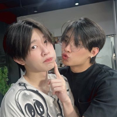 Netunoyhs's profile picture. only dos tutoryim ☝️