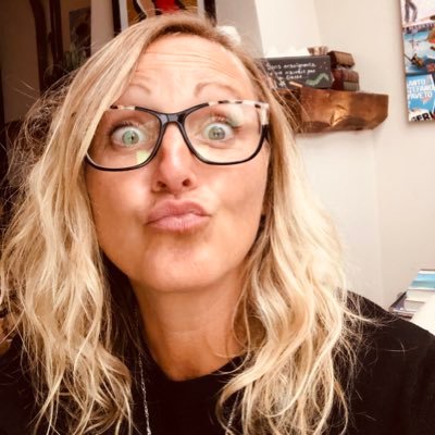 elaine_boutin's profile picture. Enseignante au primaire,chanteuse à ses heures, mère et fan de plein air, à l’affût de bonnes sources d’informations !