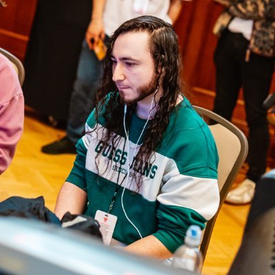 L7 | plush Profile