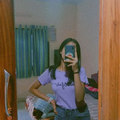 dharna37351's profile picture. 👍