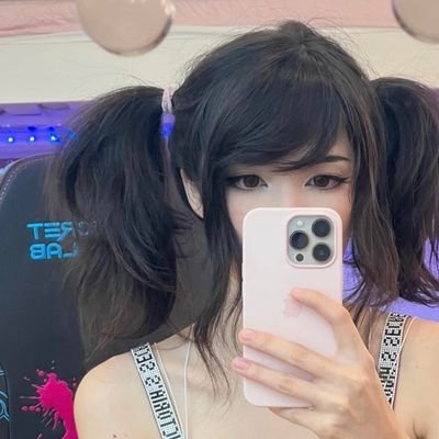 brownhairedbait's profile picture. your favorite brown-haired bait — every brunette you crave. |
your wallet's mine, parody or not.
| sends:@brownhairbait | active, not posting~