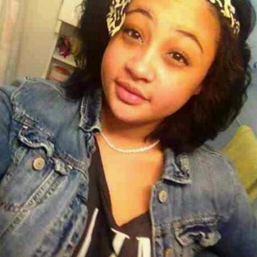 1CupcakeeLovee1's profile picture. FUCK A BIO JUST FOLLOW AND ILL FOLLOW BACK  .... THANXX