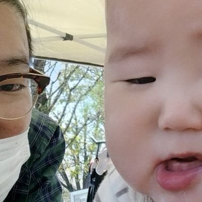 j8wm69260's profile picture. 精神保健福祉士/義足/2児の父